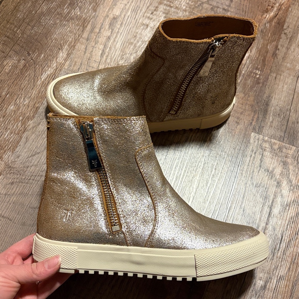 Frye Gia